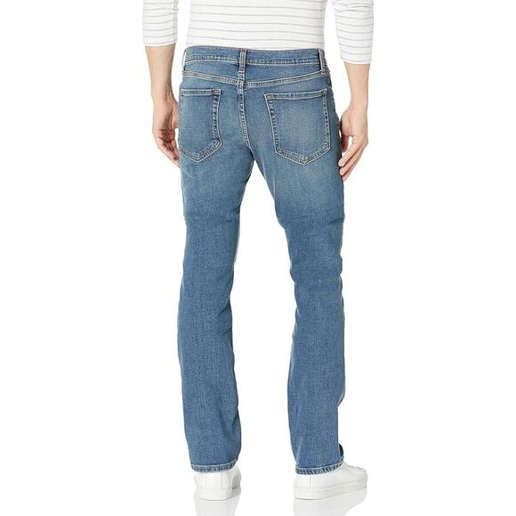 Amazon Essentials Men's Slim-Fit Bootcut Jean 29W x 30L - Picture 3 of 10